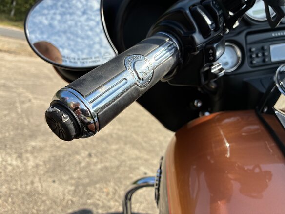 2008 Harley-Davidson Street Glide, оранжевый, 860000 рублей - вид 14