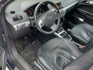 2010 Opel Astra H Рестайлинг, синий, 800000 рублей, вид 3