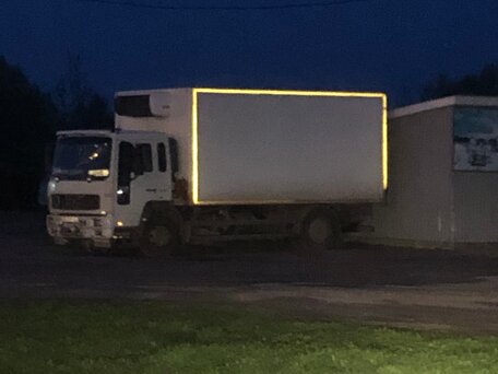 2005 Volvo FL, белый, 3100000 рублей, вид 2