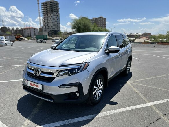 2022 Honda Pilot 9AT III Рестайлинг, серебристый, 3250000 рублей