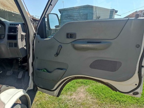 2005 Nissan Vanette, белый, 680000 рублей - вид 13