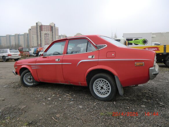 1977 Mazda 929 LA2, красный, 600000 рублей - вид 5