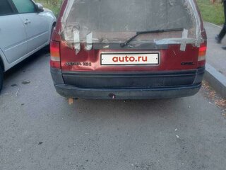 1992 Opel Astra C16NZ F, красный, 110000 рублей, вид 3