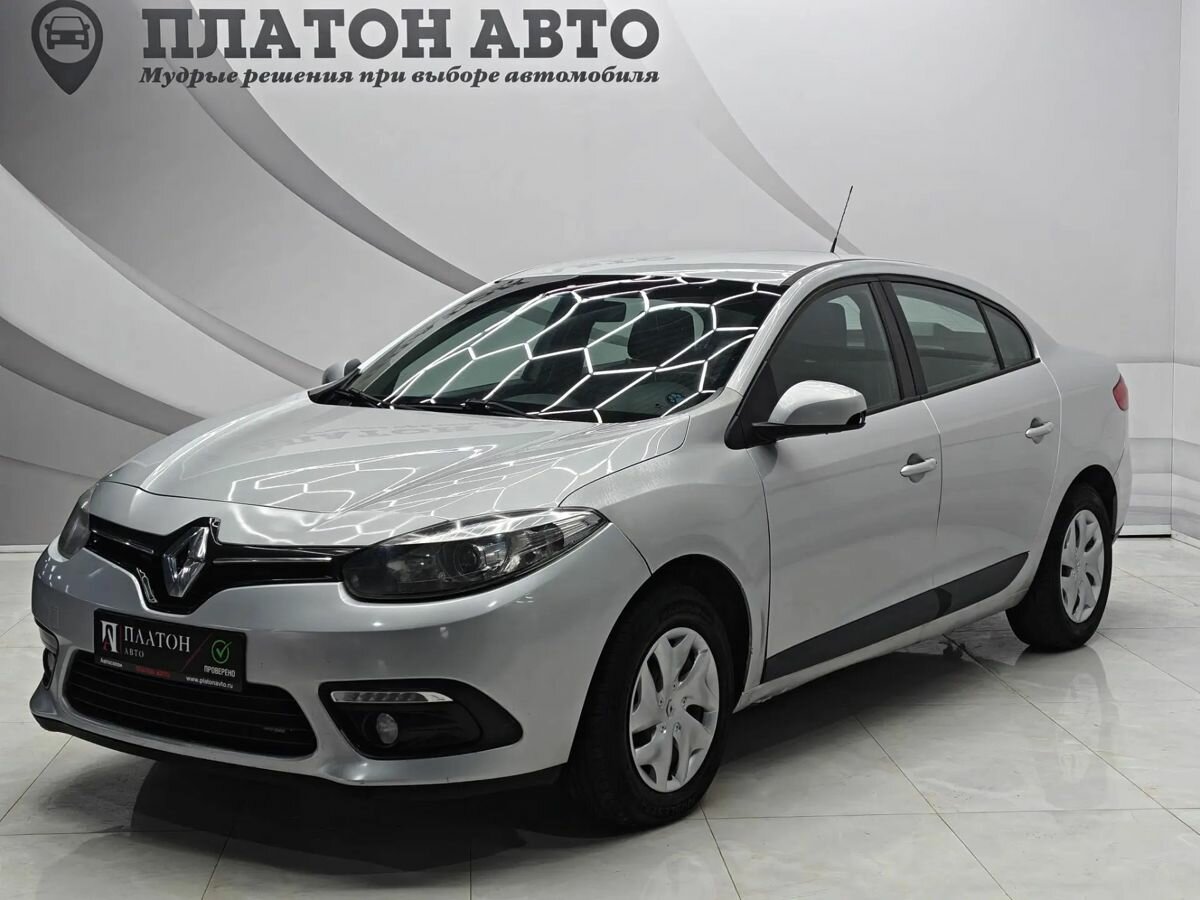 Открыть фотографии: Renault Fluence I Рестайлинг