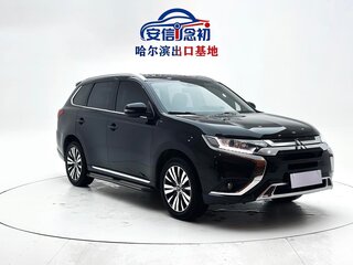 2022 Mitsubishi Outlander III Рестайлинг 3, чёрный, 1600000 рублей, вид 1