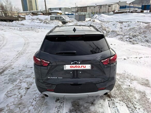 2020 Chevrolet Blazer III, серый, 3700000 рублей - вид 5