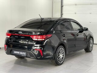 2019 Kia Rio IV, чёрный, 1349000 рублей, вид 4