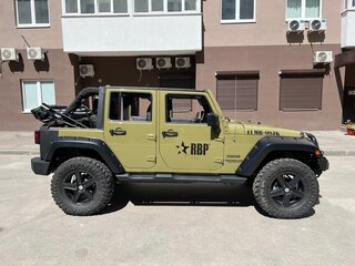 2013 Jeep Wrangler III (JK), зелёный, 4200000 рублей, вид 4