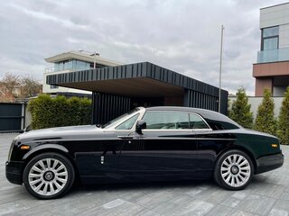 2010 Rolls-Royce Phantom VII, чёрный, 33600000 рублей, вид 3