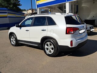 2014 Kia Sorento II Рестайлинг, белый, 1550000 рублей, вид 2