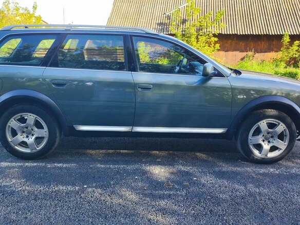 2001 Audi A6 allroad I (C5), зелёный - вид 3