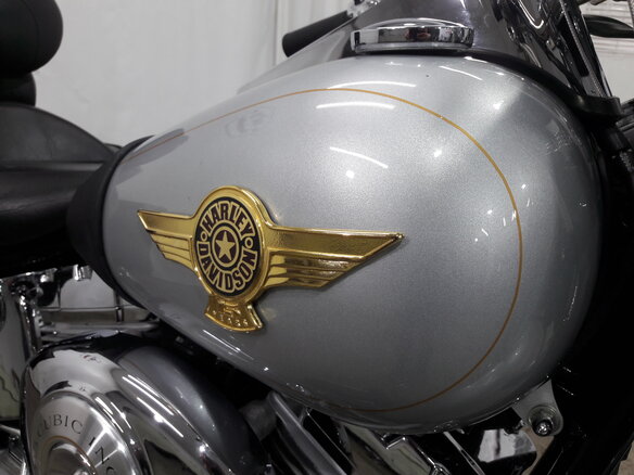 2005 Harley-Davidson Fat Boy, серый - вид 26