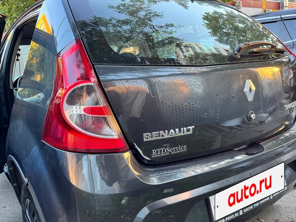 2010 Renault Sandero I, серый - вид 9