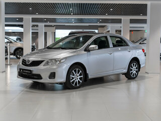 2011 Toyota Corolla X (E140, E150) Рестайлинг, серебристый, 845000 рублей, вид 1