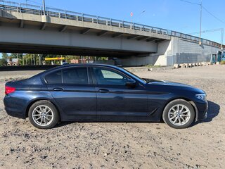 2019 BMW 5 серии 520d VII (G30/G31/G38), синий, 3312000 рублей, вид 3