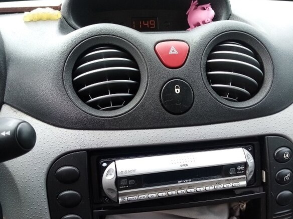 2003 Citroen C3 I, золотистый, 400000 рублей - вид 7