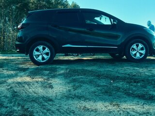 2019 Renault Kaptur I, чёрный, 1300000 рублей, вид 4
