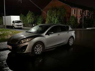 2010 Mazda Axela II, серый, 1150000 рублей, вид 2