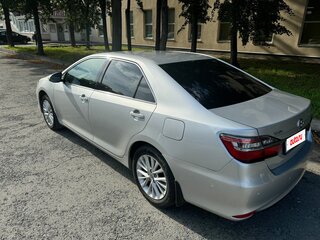 2016 Toyota Camry VII (XV50) Рестайлинг, серебристый, 1800000 рублей, вид 1