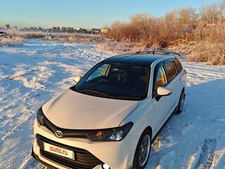 2016 Toyota Corolla Fielder XI (E160, E170, E180) Рестайлинг 1, белый, 1700000 рублей, вид 1