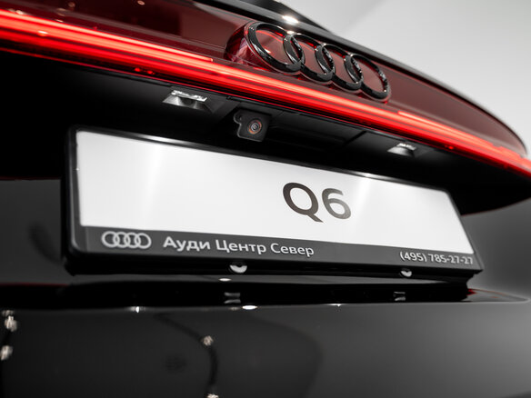 2026 Audi Q6 40 TFSI, чёрный - вид 18