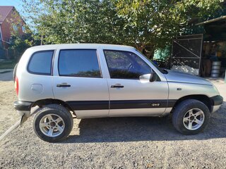 2006 Chevrolet Niva I, серебристый, 400000 рублей, вид 2