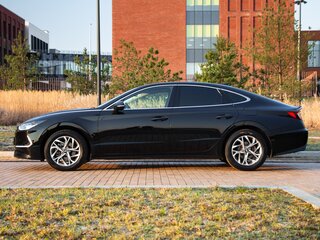 2020 Hyundai Sonata VIII (DN8), чёрный, 2999900 рублей, вид 3