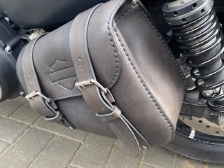 2016 Harley-Davidson Sportster 883, чёрный, 800000 рублей, вид 3