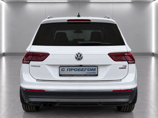 2017 Volkswagen Tiguan II, белый, 2340000 рублей, вид 3