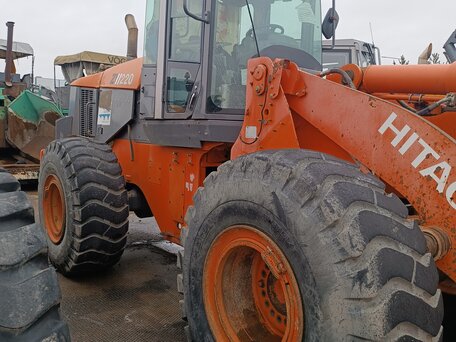 2012 Liebherr L 556, красный, 1513000 рублей, вид 2