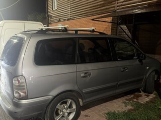 2005 Hyundai Trajet I Рестайлинг, серый, 470000 рублей, вид 3