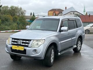 2010 Mitsubishi Pajero IV, серебристый, 1300000 рублей, вид 3