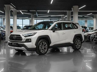 2025 Toyota RAV4 V (XA50), белый, 4200000 рублей, вид 1