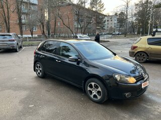 2011 Volkswagen Golf VI, чёрный, 900000 рублей, вид 4