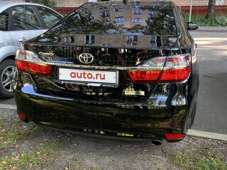 2017 Toyota Camry VII (XV50) Рестайлинг 2, чёрный, 1950000 рублей, вид 3