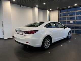 2016 Mazda 6 III (GJ) Рестайлинг, белый, 1950000 рублей, вид 3