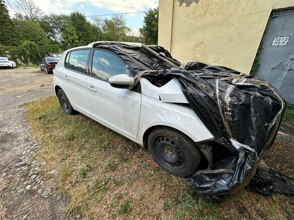 2014 Peugeot 308 II, белый, 400000 рублей - вид 2