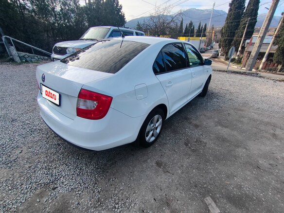 2015 Skoda Rapid I, белый, 1050000 рублей - вид 3