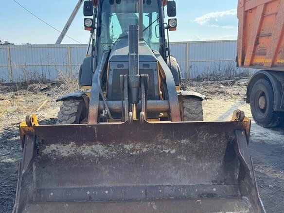 2012 John Deere 325K, 5600000 рублей - вид 8