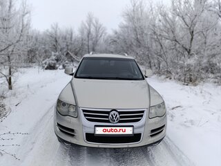 2008 Volkswagen Touareg I Рестайлинг, серебристый, 1200000 рублей, вид 4