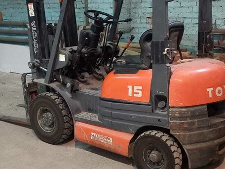 1998 Toyota 6F, красный, 980000 рублей, вид 3