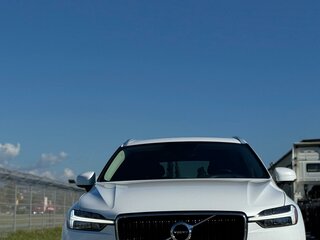 2020 Volvo XC60 II, белый, 3999999 рублей, вид 4