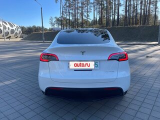 2023 Tesla Model Y Long Range Dual Motor I, белый, 4000000 рублей, вид 3
