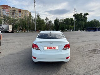 2012 Hyundai Solaris I, белый, 750000 рублей, вид 4