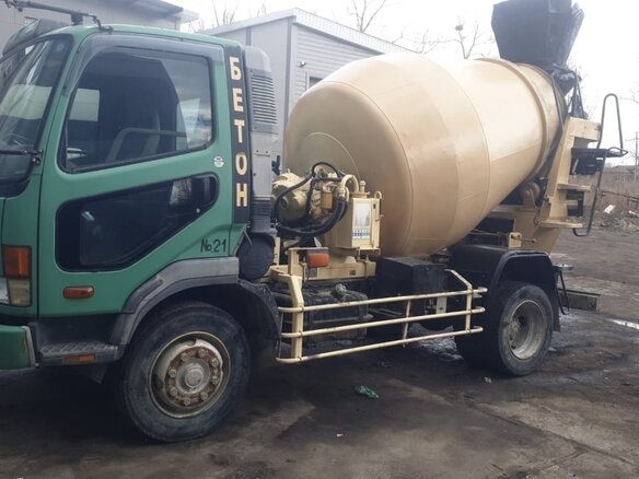2004 Fuso (Mitsubishi) Fighter, 1350000 рублей