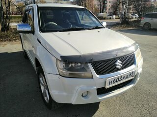 2005 Suzuki Escudo III, белый, 700000 рублей, вид 2