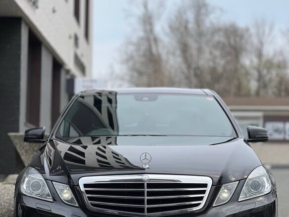 2010 Mercedes-Benz E-Класс 250 5G-Tronic IV (W212, S212, C207), чёрный