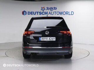 2020 Volkswagen Tiguan II, чёрный, 1980000 рублей, вид 4