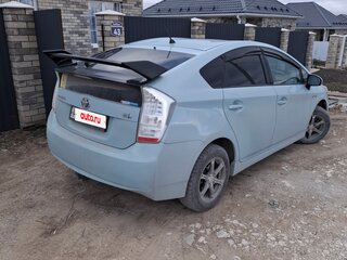 2009 Toyota Prius III (XW30), белый, 970000 рублей, вид 3