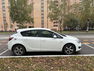 2012 Opel Astra J Рестайлинг, белый, 610000 рублей, вид 2